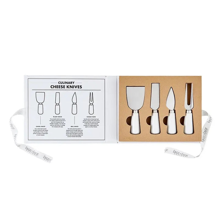 Cheese knives set